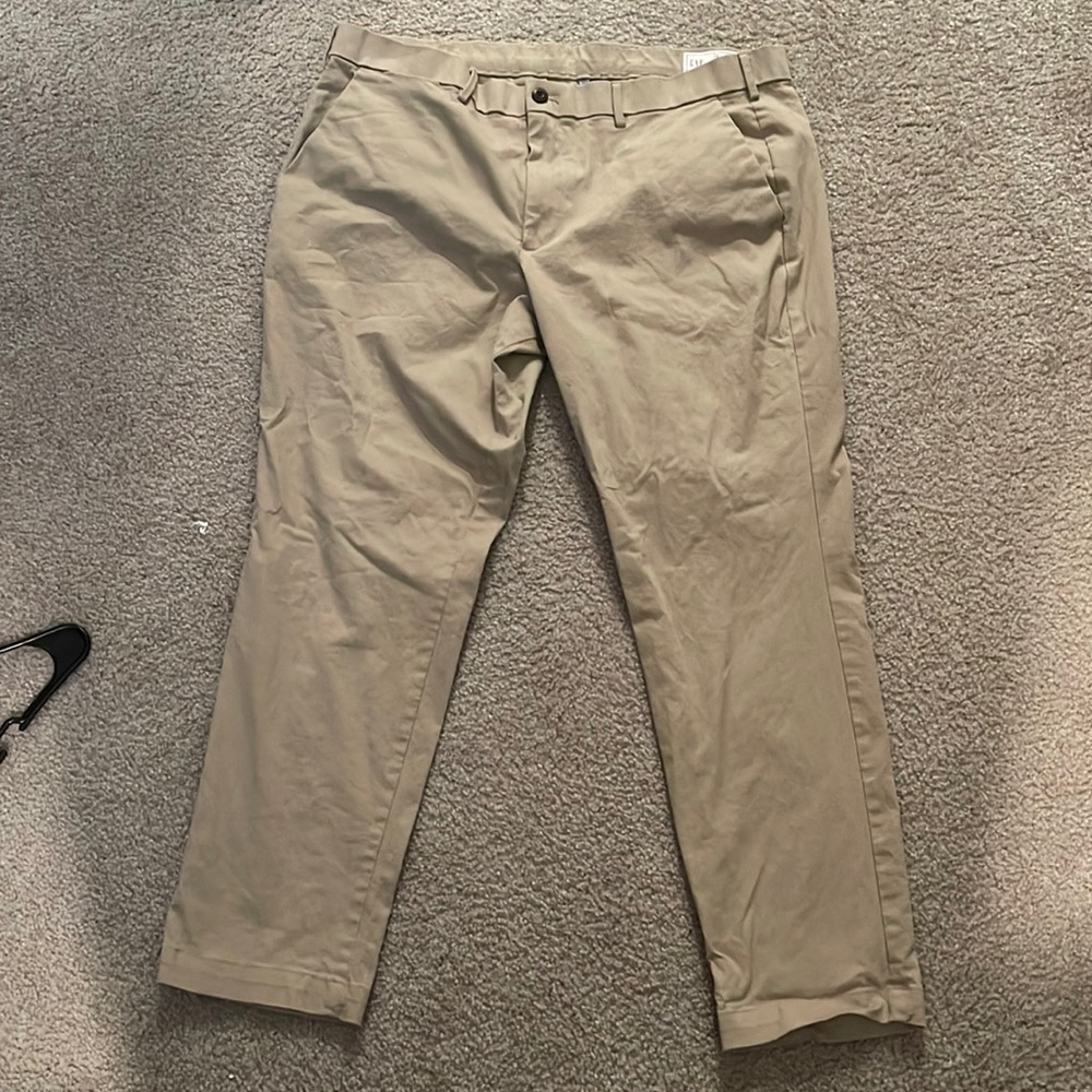 GAP factory khakis 38W,30L slim